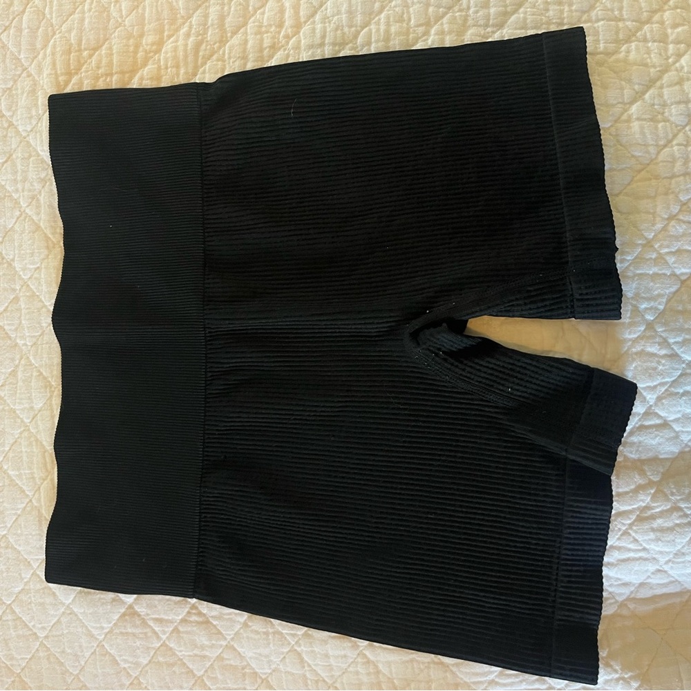 Colsie Black Ribbed Set - Picture 4 of 4